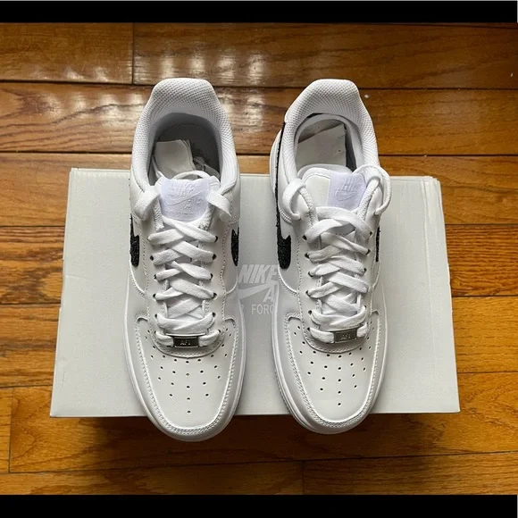 Shattered Glitter Swoosh AF1 - Picture 4 of 8